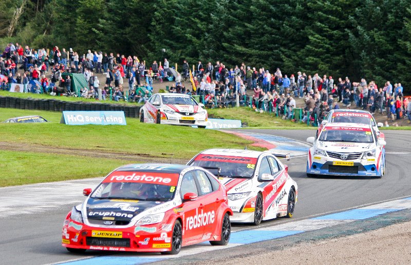 BTCC_races_Knockhill_August_26th_2012 (52).jpg